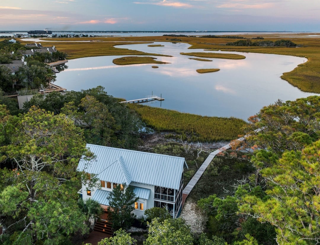 Aerial view of House by inlet